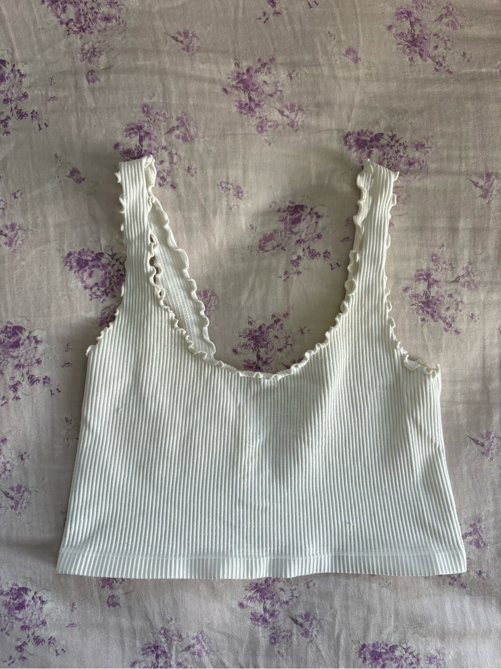 Tilly’s Full Tilt Ribbed Scoop Crop Tank Top - White